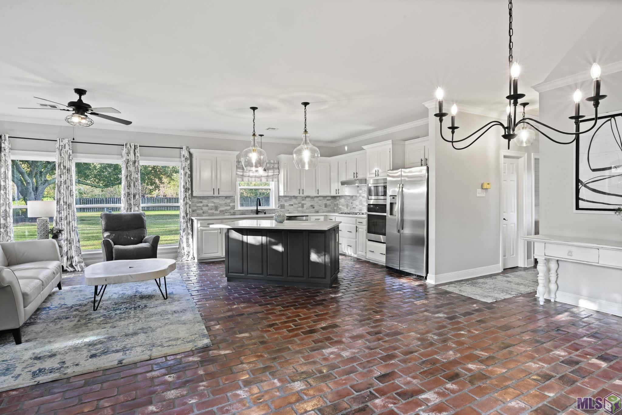 19110 South Trent Jones Drive Baton Rouge, LA 70810 - Photo 9 of 44