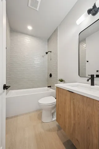 $675,000 | 944 Beloit Avenue, Unit 1, Forest Park, IL 60130