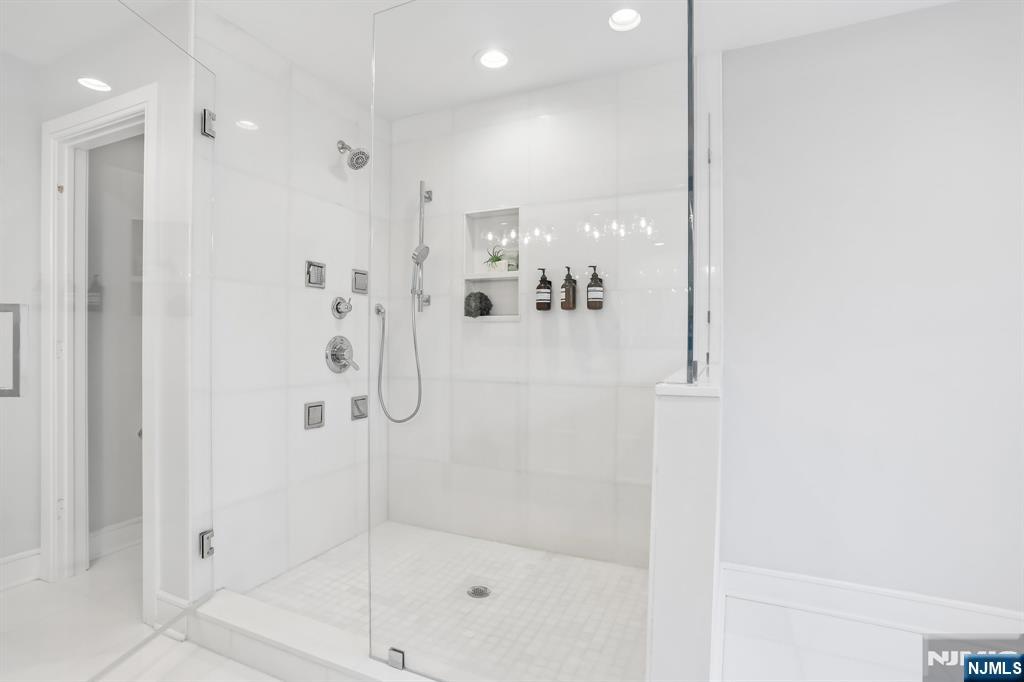 8 Broad Street Demarest, NJ 07627 - Photo 27 of 50 Gallery Image 27