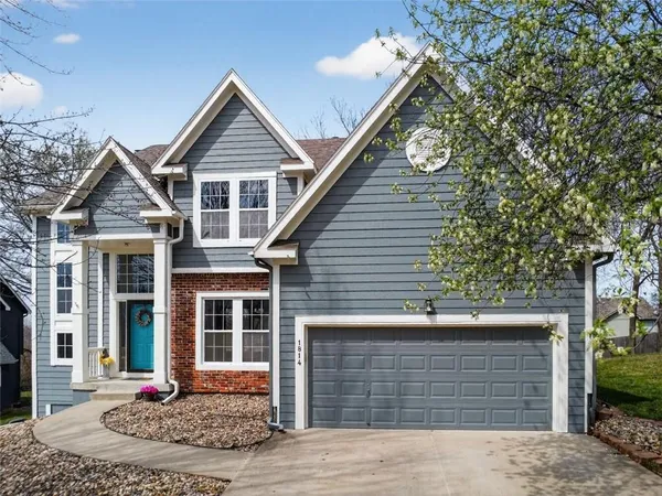 $425,000 | 1814 Northwest 56 Court, Kansas City, MO 64151