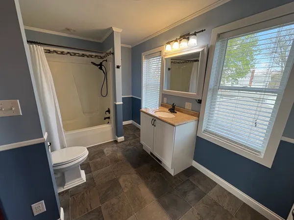 $210,000 | 608 Main Street, Ashton, IL 61006