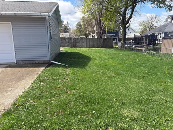 $210,000 | 608 Main Street, Ashton, IL 61006