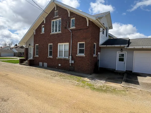 $210,000 | 608 Main Street, Ashton, IL 61006