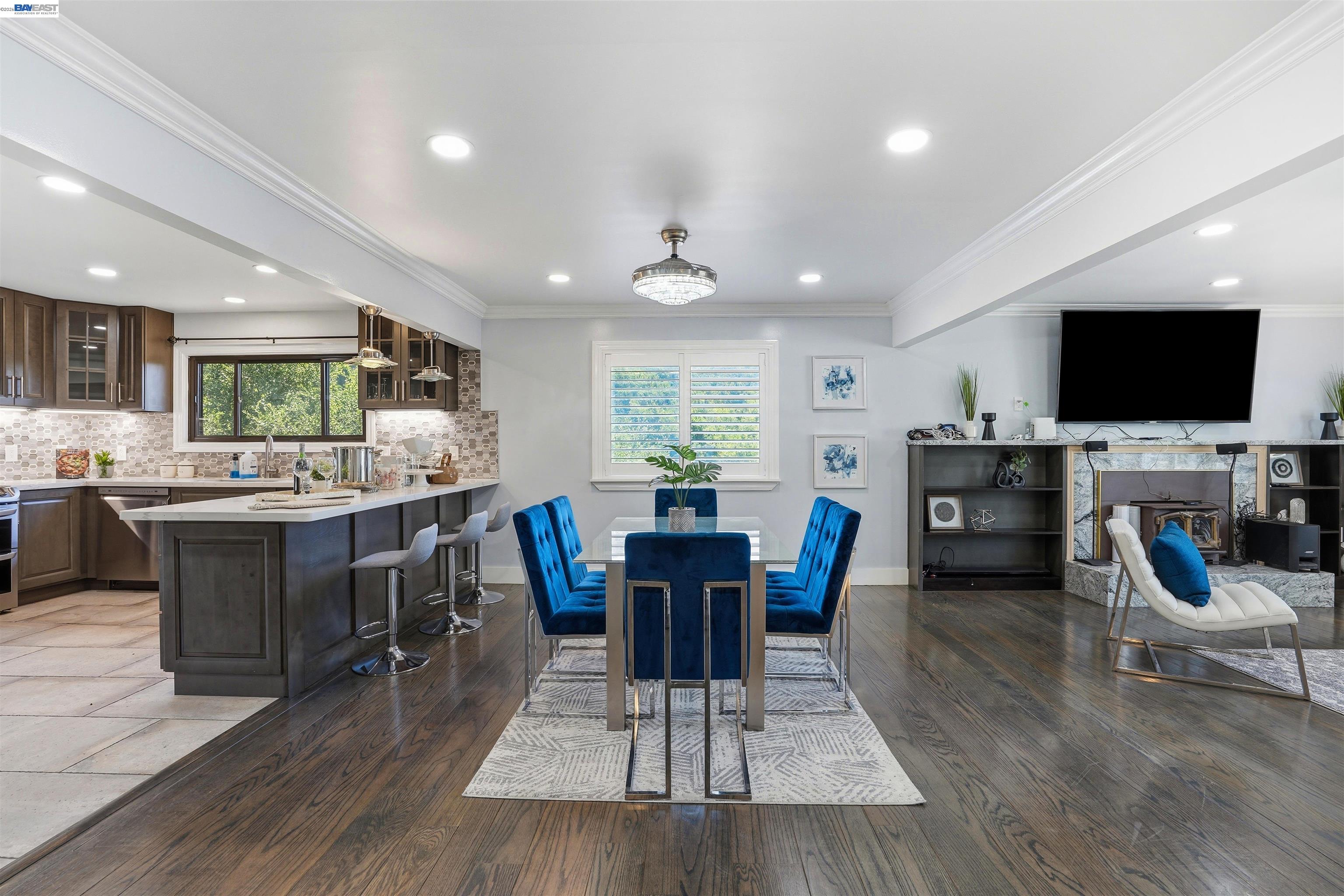 3910 Oak Hill Road Oakland, CA 94605 - Photo 9 of 28
