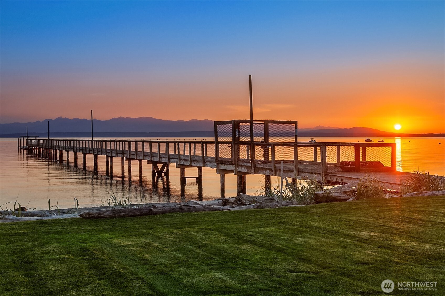 5844 Mutiny Bay Road Freeland, WA 98249 - Photo 5 of 35 a view of a house with a ocean view