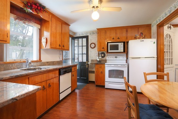 48 Eliot Road Arlington, MA 02474 - Photo 3 of 10 Gallery Image 3