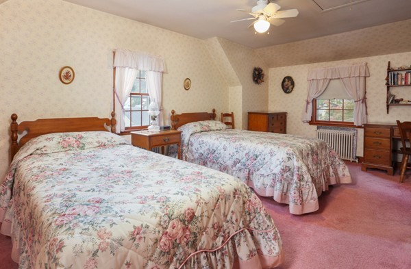 48 Eliot Road Arlington, MA 02474 - Photo 7 of 10 Gallery Image 7