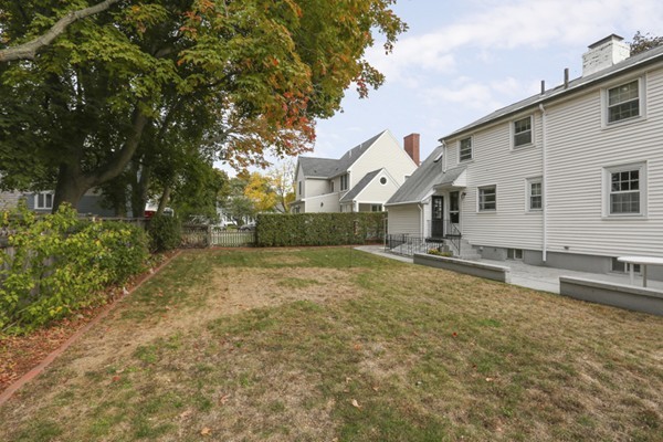 48 Eliot Road Arlington, MA 02474 - Photo 9 of 10 Gallery Image 9