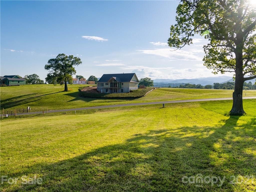 6 Majestic Ridge Road, Unit 6 Mills River, NC 28759 - Photo 4 of 7 Gallery Image 4