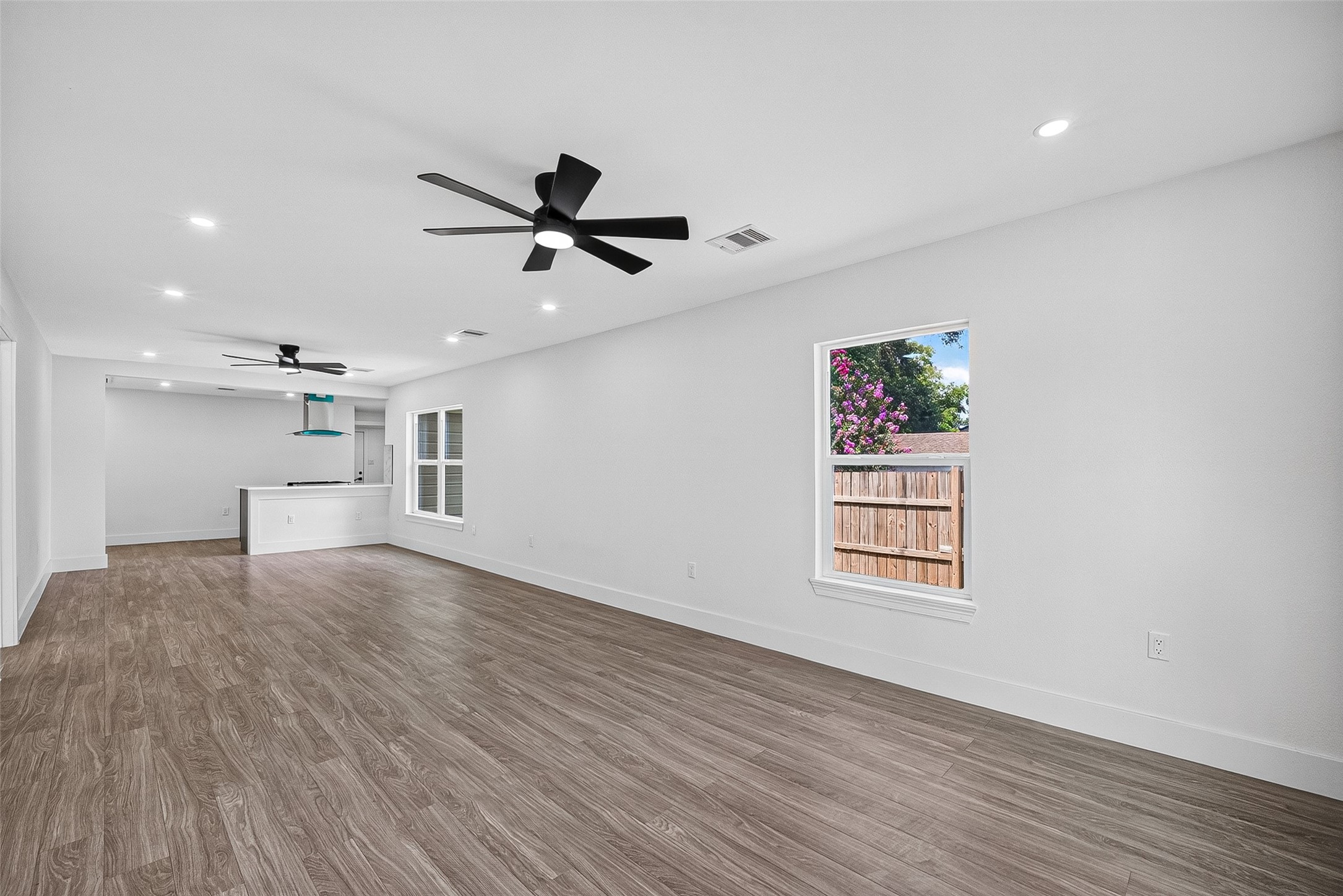 106 South 9th Street Highlands, TX 77562 - Photo 12 of 50