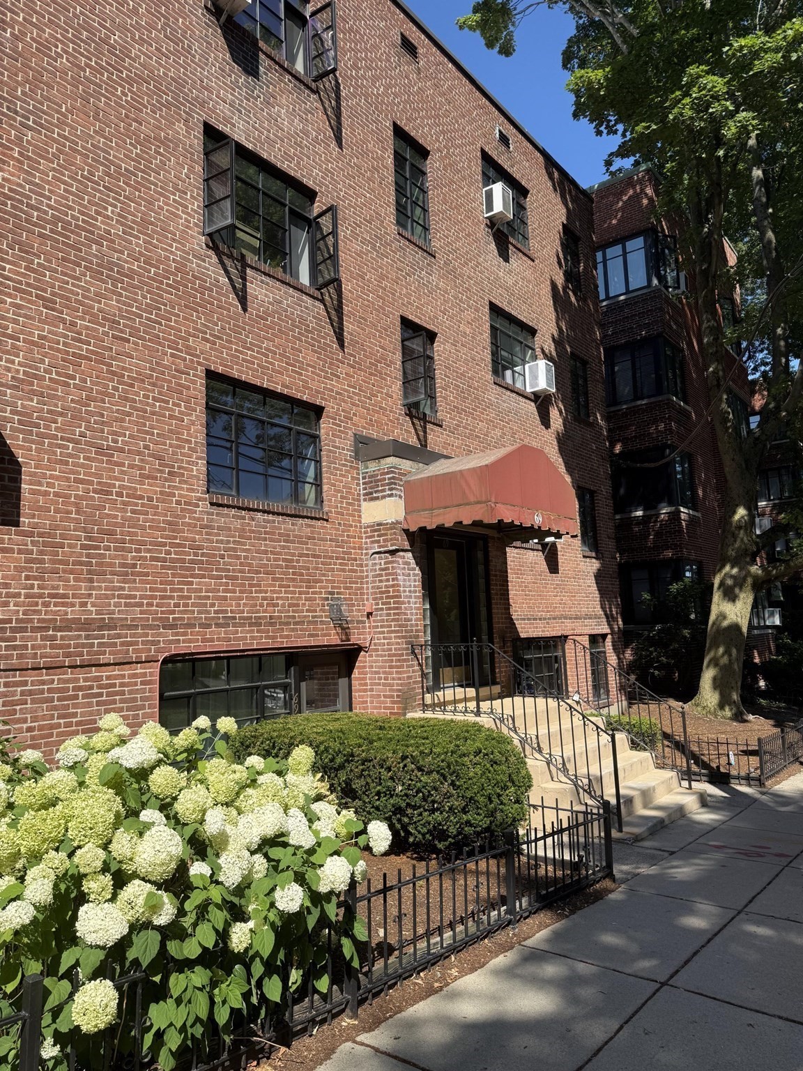 69 Strathmore Road, Unit 6 Boston, MA 02135 - Photo 8 of 9 Gallery Image 8