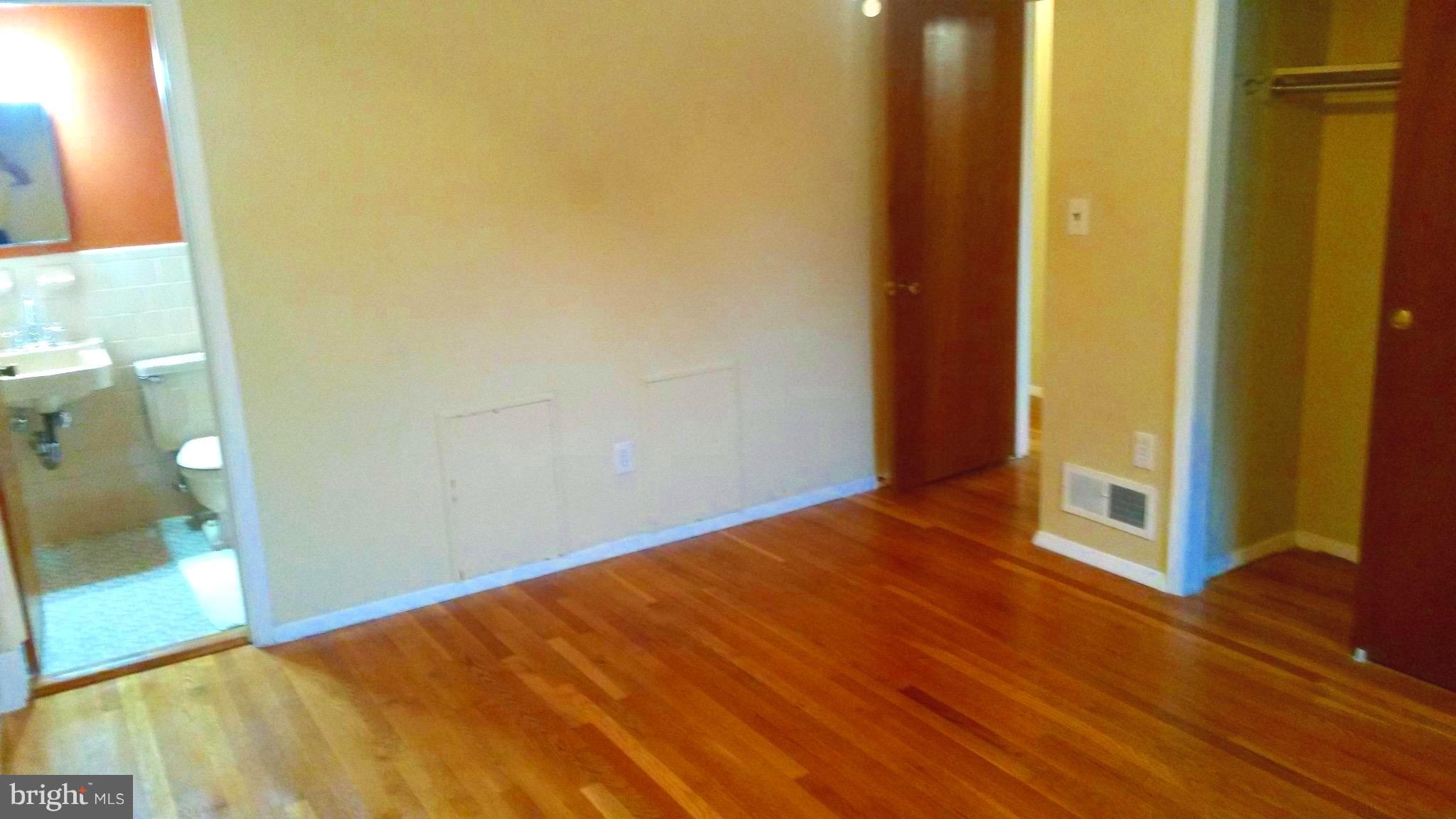 6804 Elbrook Road Hyattsville, MD 20784 - Photo 14 of 29 View of Master Br