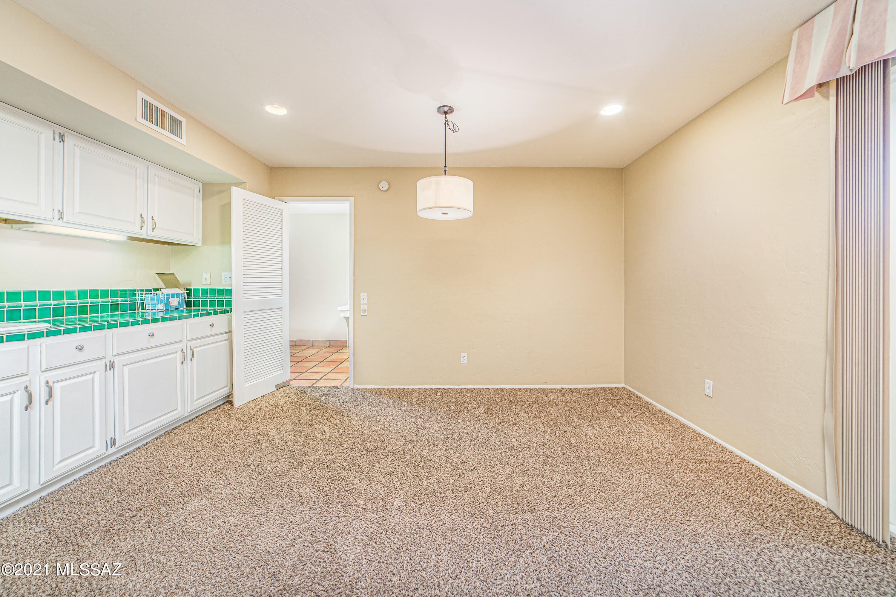 6100 North Oracle Road, Unit 17 Tucson, AZ 85704 - Photo 8 of 22