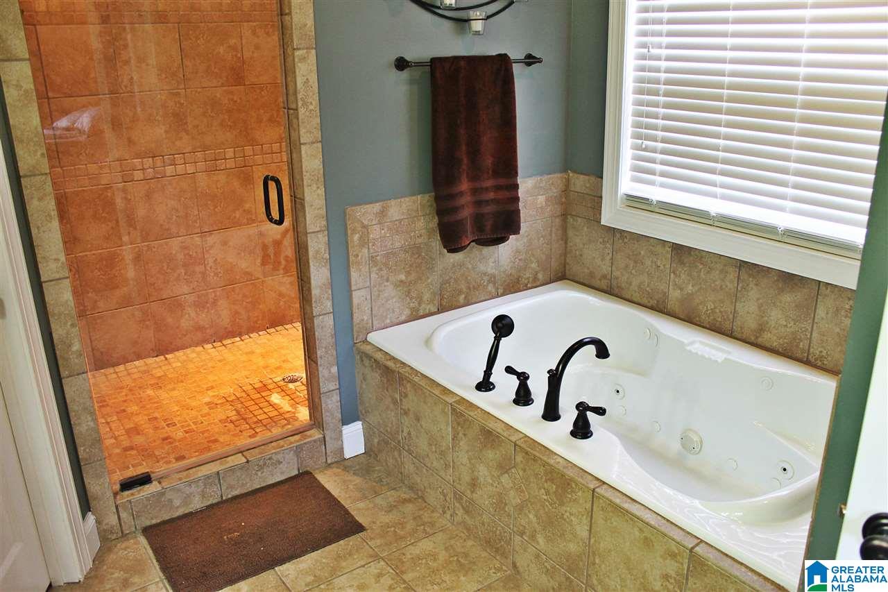 435 Earl Roberts Road Anniston, AL 36207 - Photo 19 of 38
