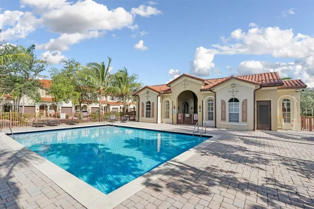 $3,150 | 1048 Northeast 208th Street, Miami, FL 33179