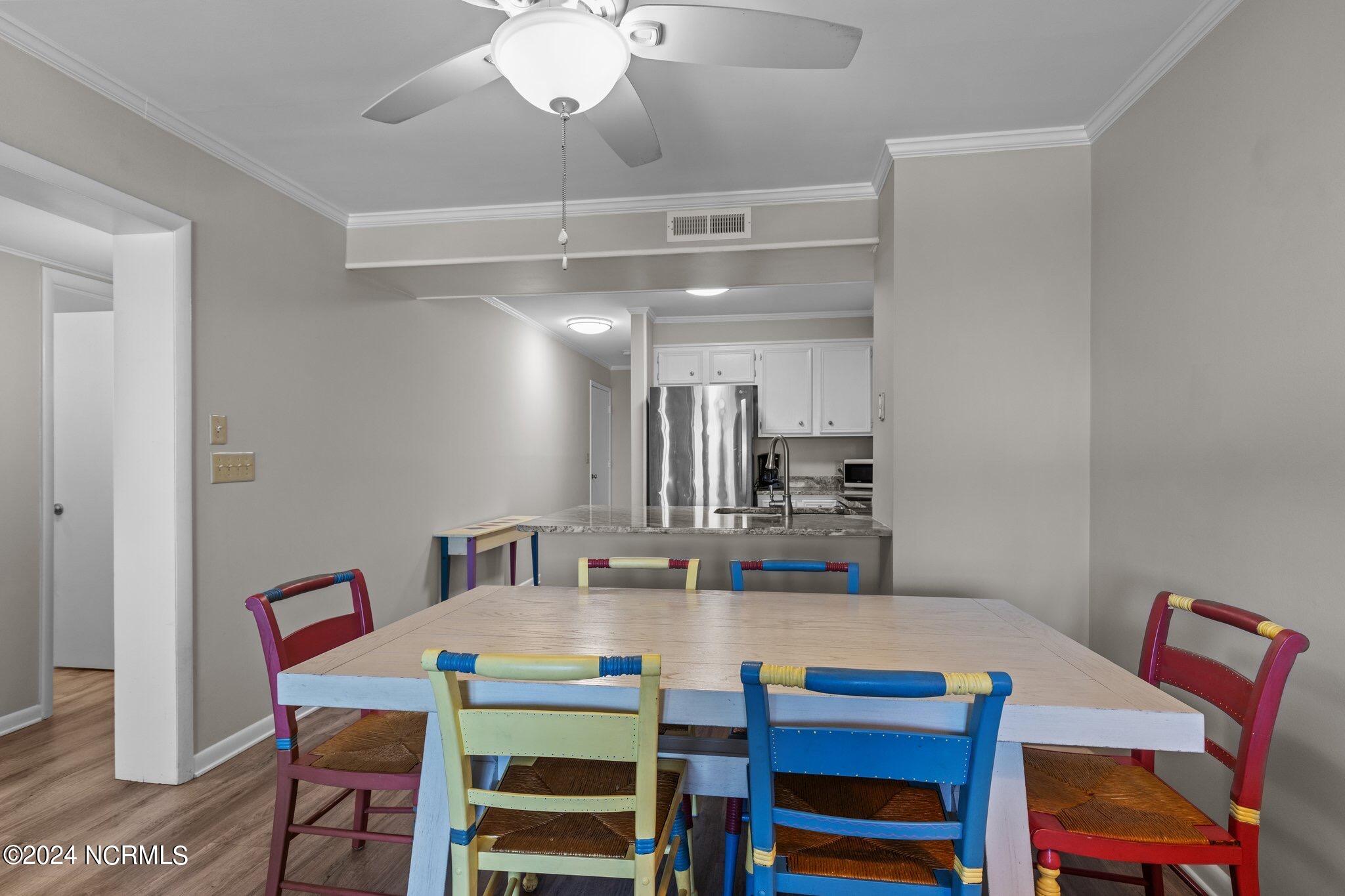2111 West Fort Macon Road Atlantic Beach, NC 28512 - Photo 11 of 54 Dining