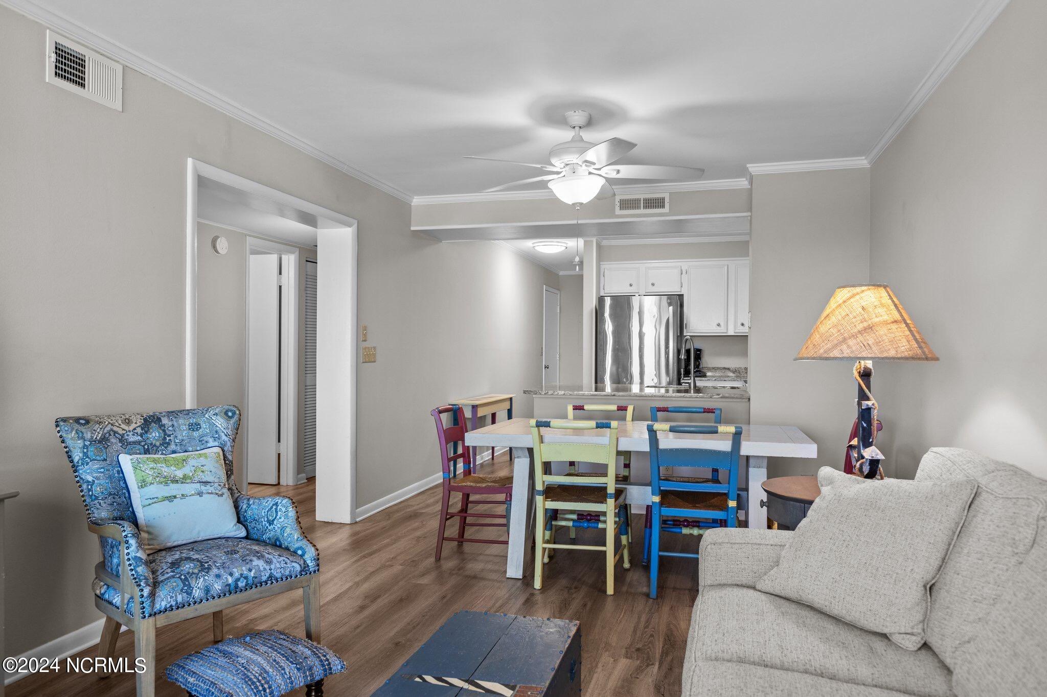 2111 West Fort Macon Road Atlantic Beach, NC 28512 - Photo 15 of 54 Dining view