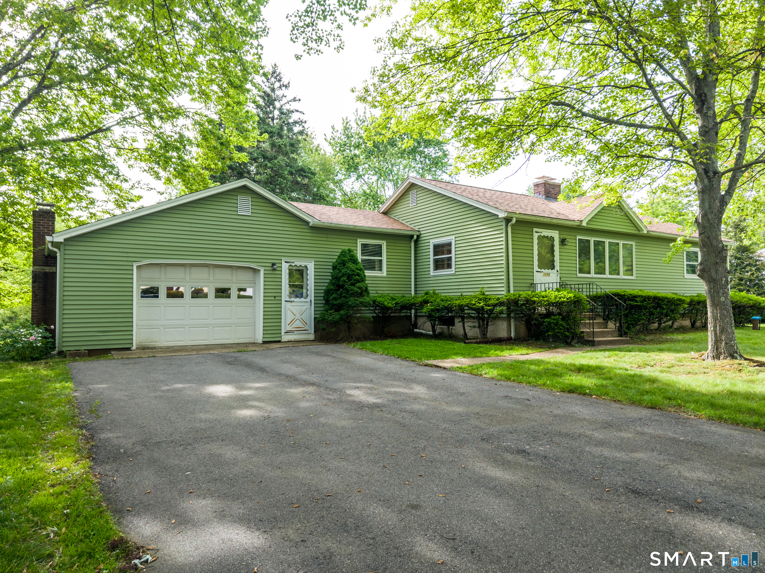 1175 South Curtis Street Wallingford, CT 06492 - Photo 2 of 40