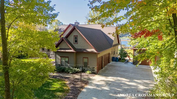 $2,535,000 | 798 Pine Bay Drive, Holland, MI 49424