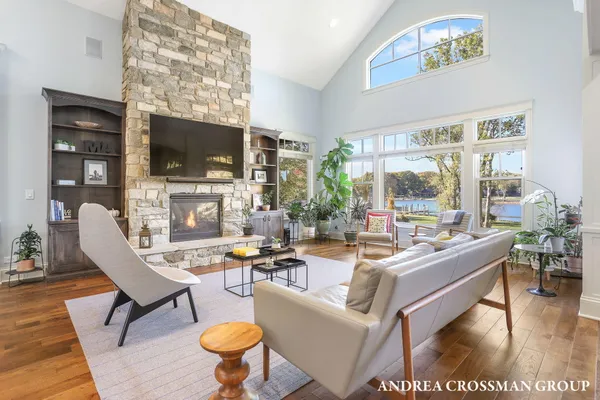 $2,535,000 | 798 Pine Bay Drive, Holland, MI 49424