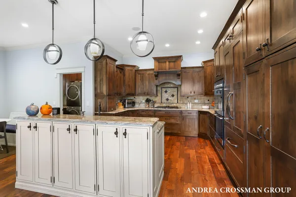 $2,535,000 | 798 Pine Bay Drive, Holland, MI 49424