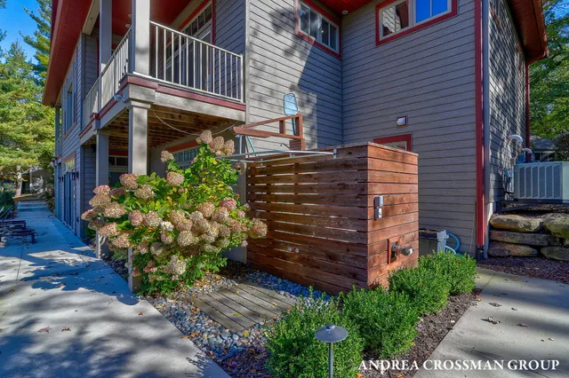 $2,625,000 | 798 Pine Bay Drive, Holland, MI 49424