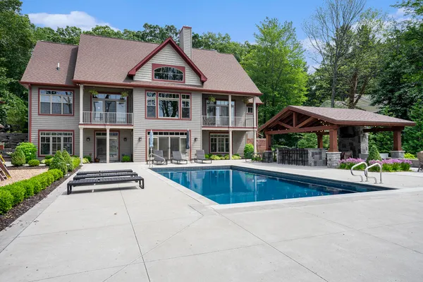 $2,535,000 | 798 Pine Bay Drive, Holland, MI 49424