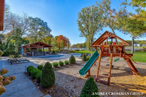 $2,535,000 | 798 Pine Bay Drive, Holland, MI 49424