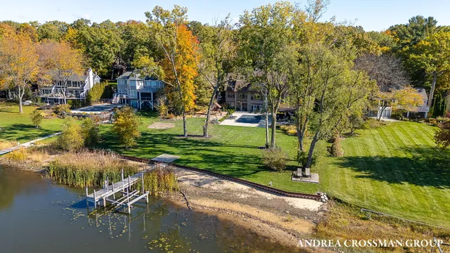 $2,625,000 | 798 Pine Bay Drive, Holland, MI 49424