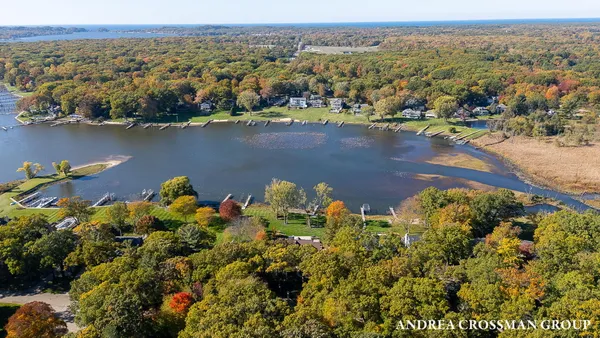 $2,535,000 | 798 Pine Bay Drive, Holland, MI 49424