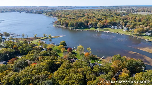$2,625,000 | 798 Pine Bay Drive, Holland, MI 49424