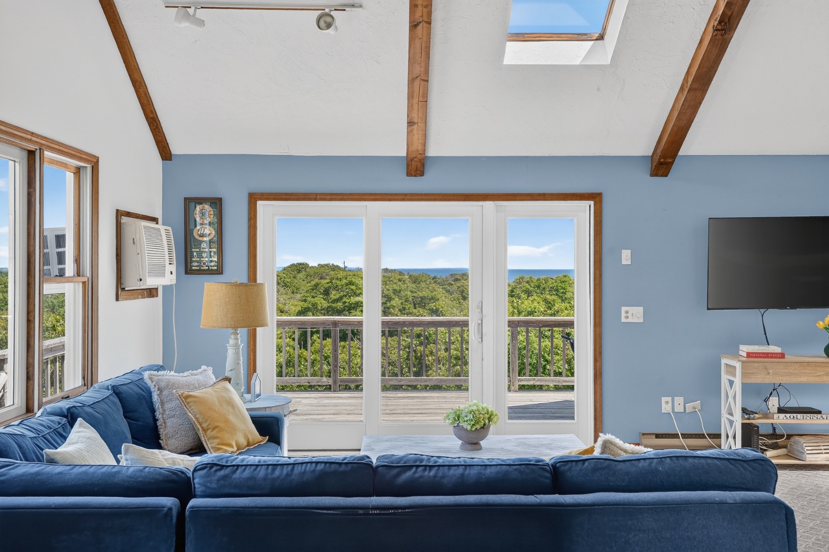 12 Lobsterville Road Aquinnah, MA 02535 - Photo 5 of 28
