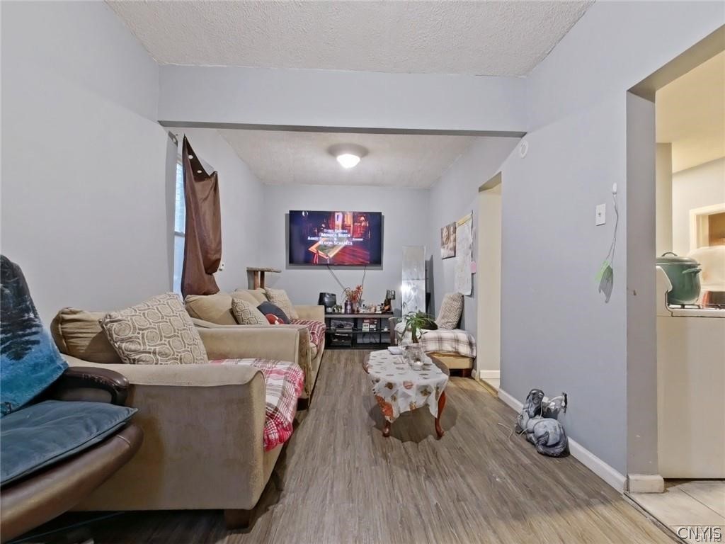 418 Bacon Street Utica, NY 13501 - Photo 14 of 48