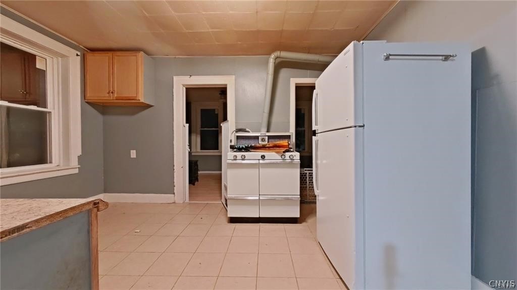 418 Bacon Street Utica, NY 13501 - Photo 26 of 48