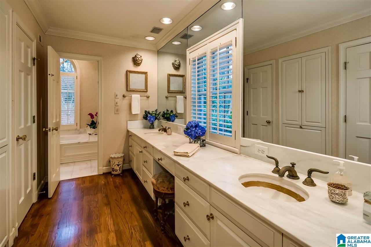 3101 Brookwood Road Birmingham, AL 35223 - Photo 19 of 43