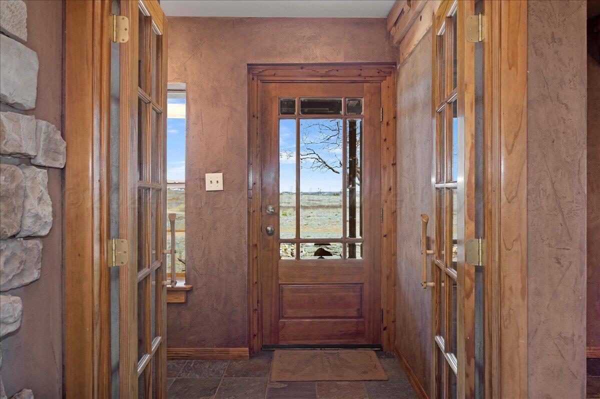 5100 Brickplant Road Amarillo, TX 79124 - Photo 8 of 37 07-Foyer 2