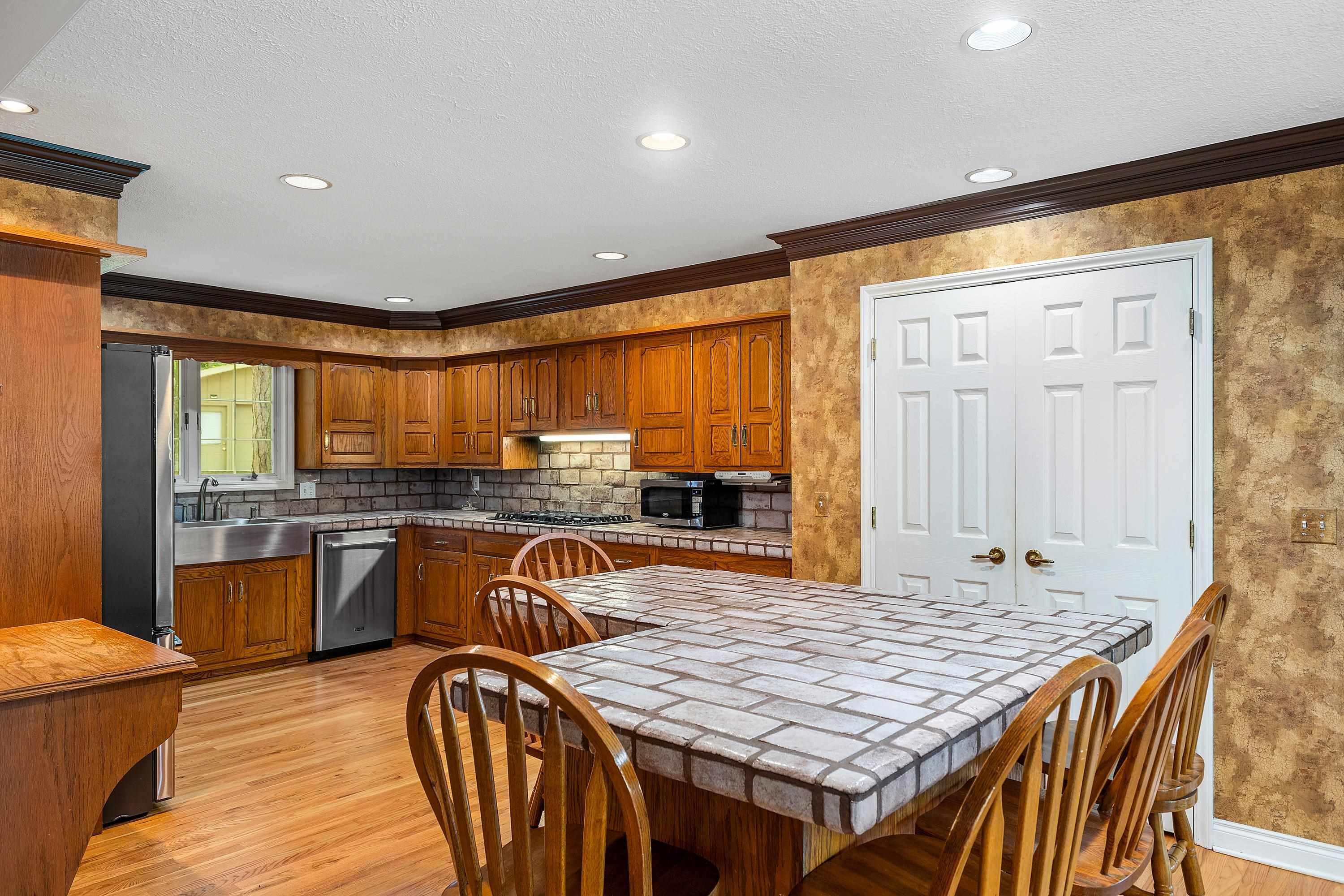 3708 Harolds Road Traverse City, MI 49696 - Photo 20 of 37 1925344-7c227488-2d37-407a-8227-10c58cd29fa7.JPG