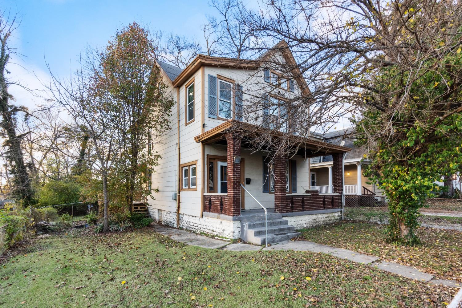 5213 Kenwood Road Cincinnati, OH 45227 - Photo 1 of 22