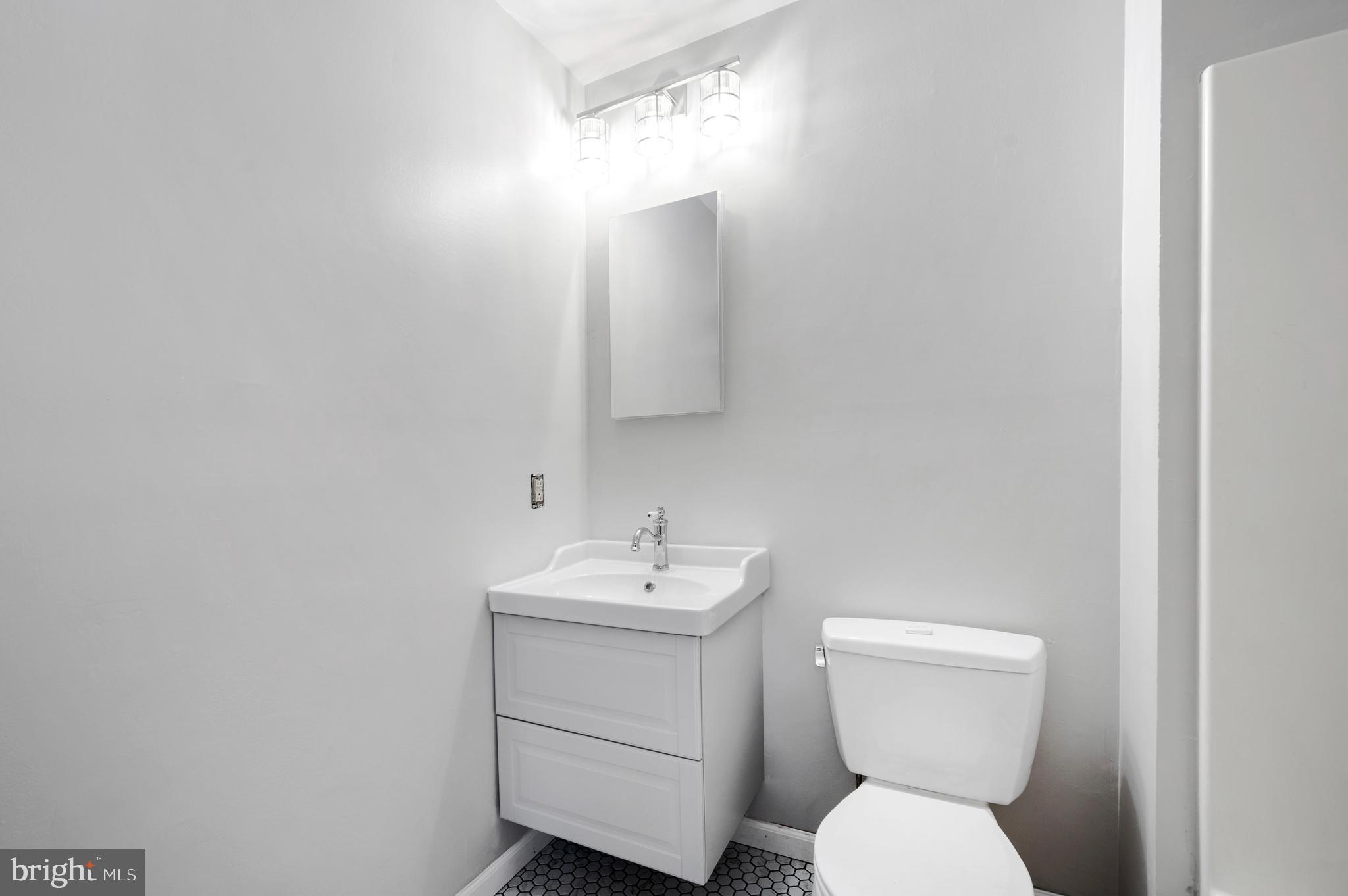 641 North 16th Street, Unit 1R Philadelphia, PA 19130 - Photo 12 of 14