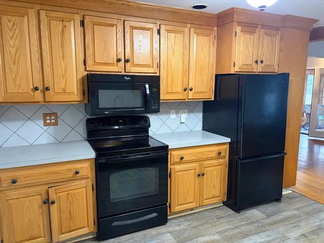 $425,000 | 785 Brattleboro Road, Hinsdale, NH 03451