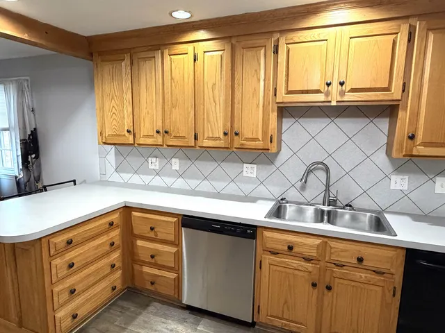 $425,000 | 785 Brattleboro Road, Hinsdale, NH 03451