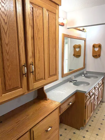 $425,000 | 785 Brattleboro Road, Hinsdale, NH 03451