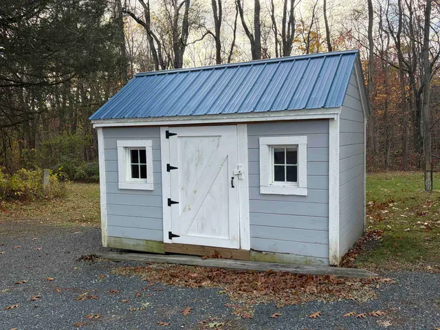 $425,000 | 785 Brattleboro Road, Hinsdale, NH 03451