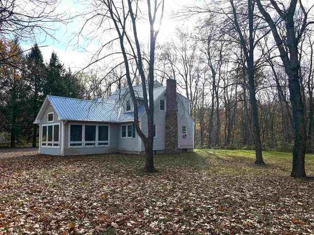 $425,000 | 785 Brattleboro Road, Hinsdale, NH 03451