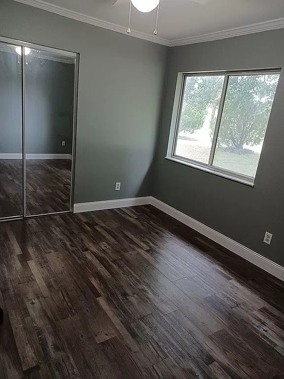 2425 6th Road Southwest Vero Beach, FL 32962 - Photo 14 of 22 Gallery Image 14