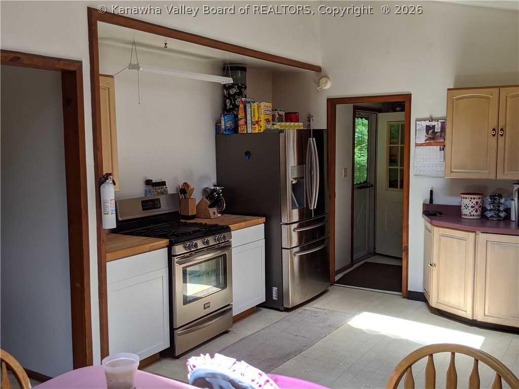 401 Robinson Run Road Walton, WV 25286 - Photo 8 of 20 Gallery Image 8