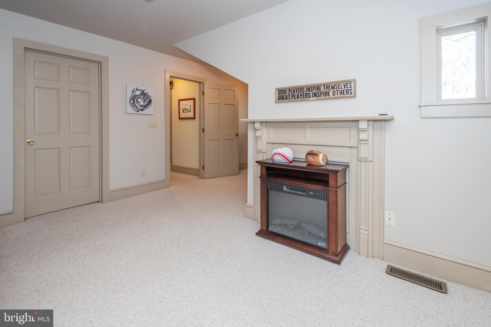 726 Sunset Ridge Drive McHenry, MD 21541 - Photo 44 of 50 a view of an empty room and fire place