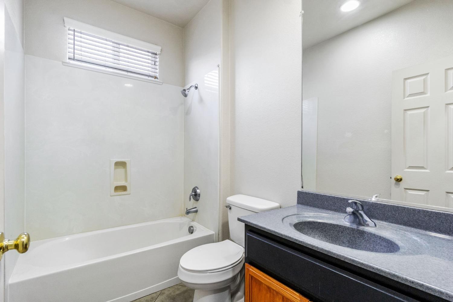 4609 Stern Drive Merced, CA 95348 - Photo 7 of 35 Gallery Image 7