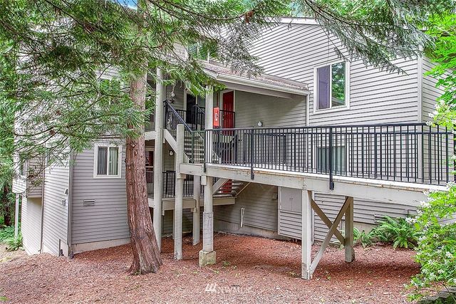 $385,000 | 8120 145th Court Northeast, Unit D, Redmond, WA 98052