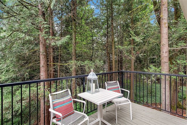 $385,000 | 8120 145th Court Northeast, Unit D, Redmond, WA 98052